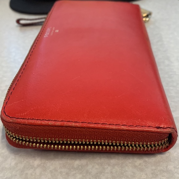 Fossil Zip Around Wallet - Picture 12 of 16